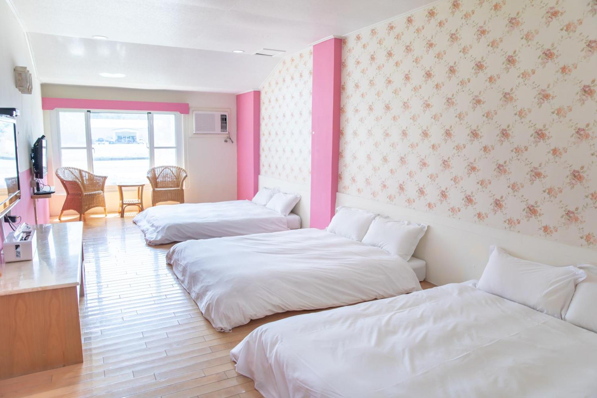 Lovestar Lakeside Hotel - Stars Building Nanwan Quarto foto